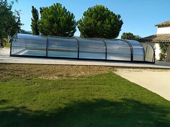 Installation d'abris de piscine à Valence