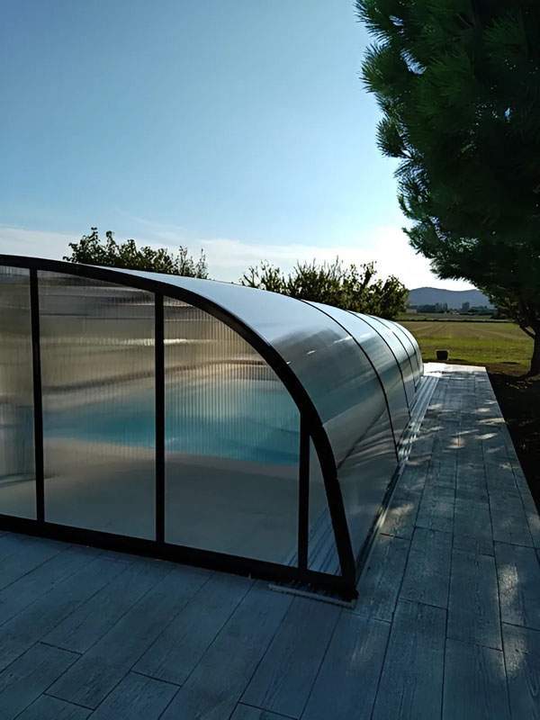 Installation d'abris de piscine à Valence